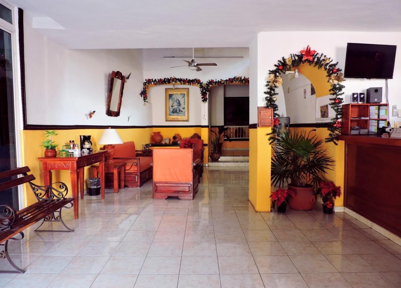 Hotel Valladolid Kültér fotó